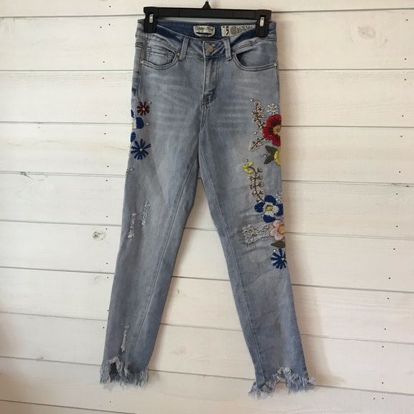 Embroidered jeans - Picture 1 of 5